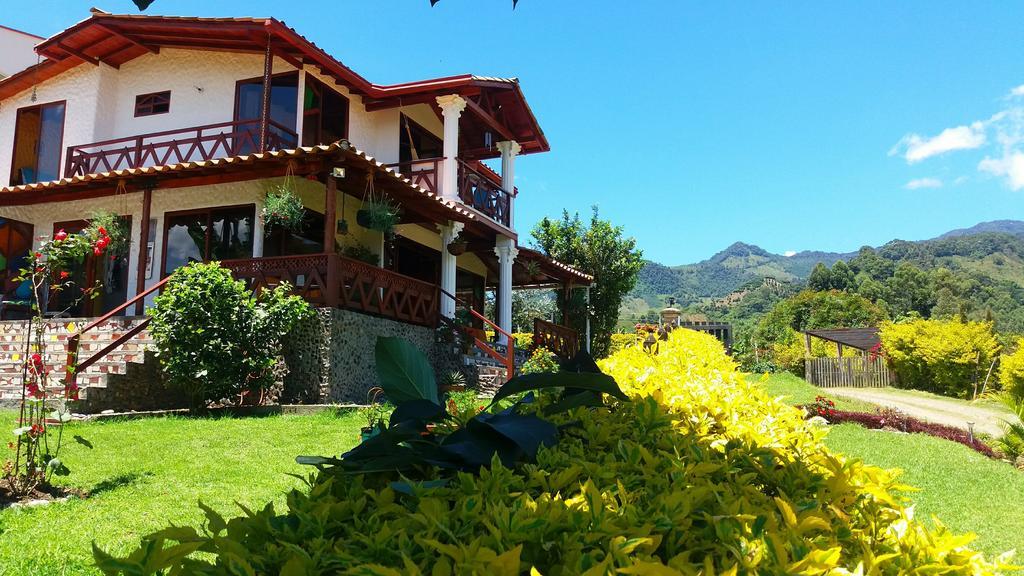 Coliving La Boira Bed & Breakfast Jardin Luaran gambar