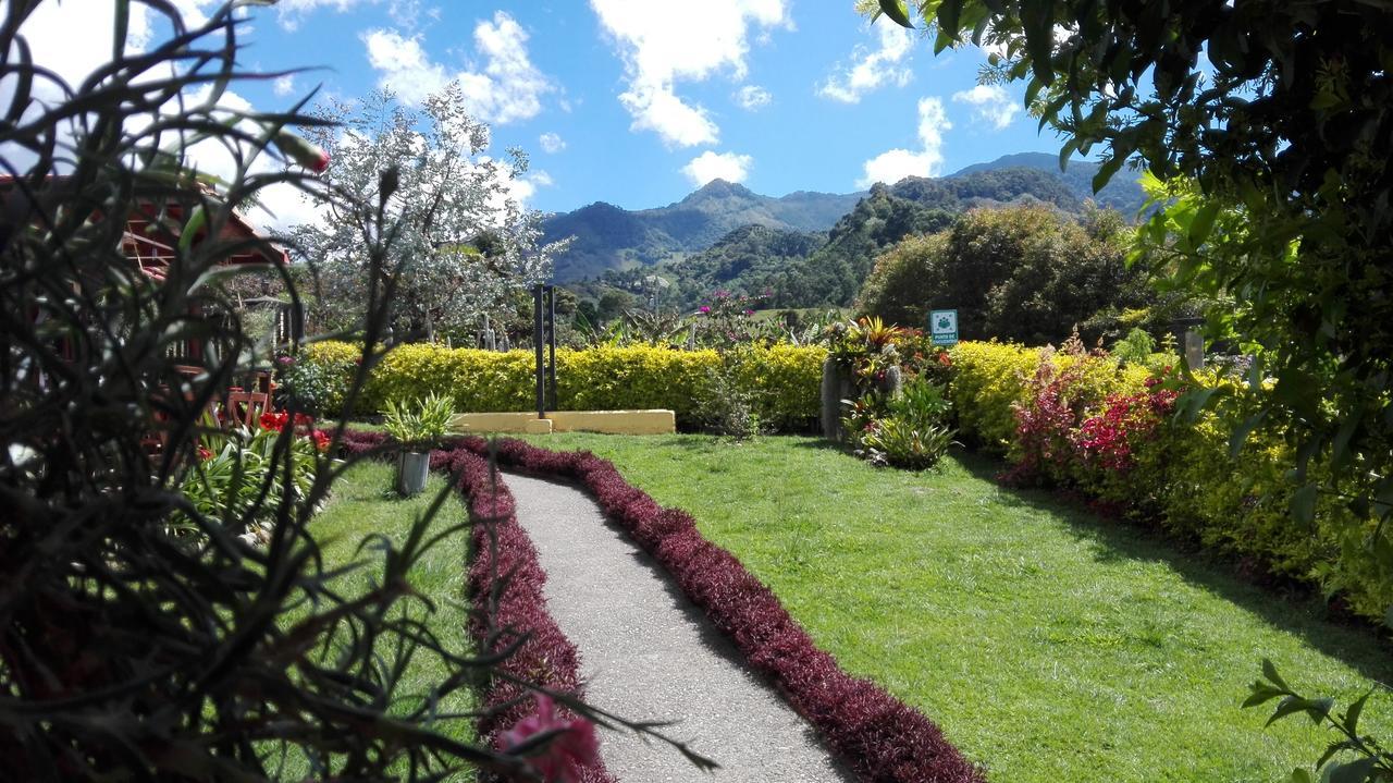 Coliving La Boira Bed & Breakfast Jardin Luaran gambar