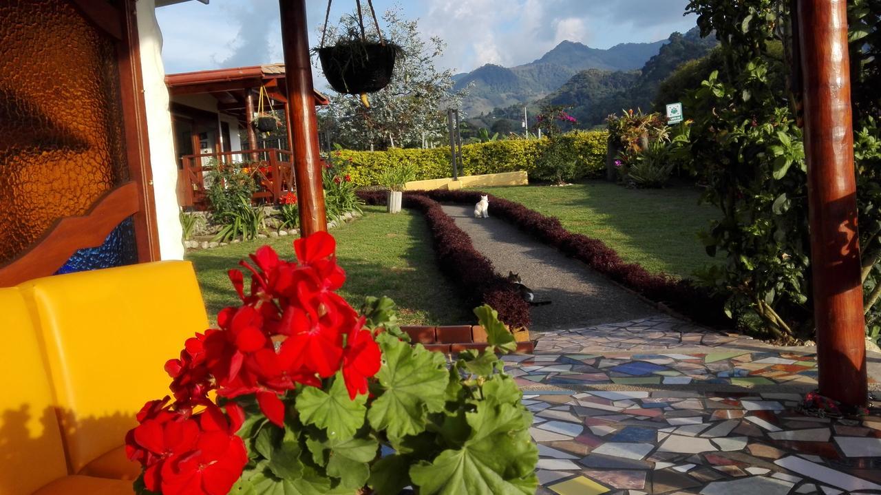 Coliving La Boira Bed & Breakfast Jardin Luaran gambar